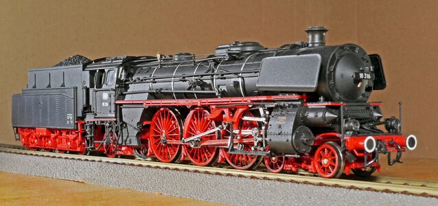 Badischer renner penny farthing locomotive br 18-3