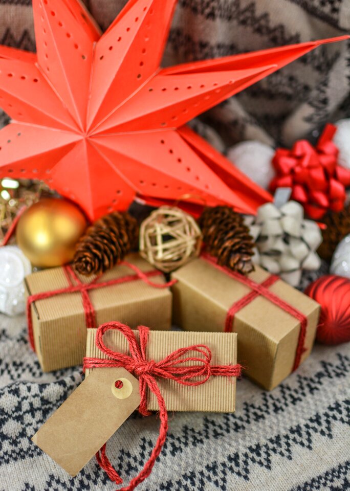 Holidays present red