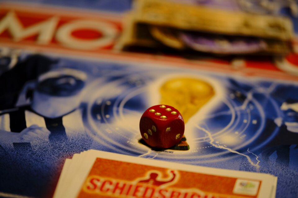 Monopoly roll the dice craps
