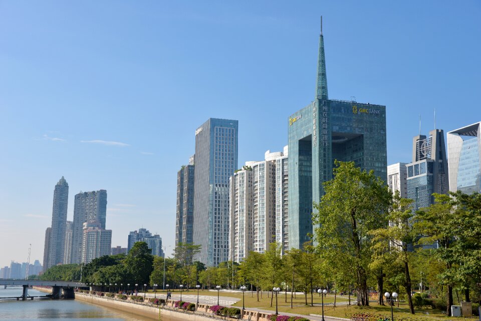 The sea heart sand canton tower zhujiang new town