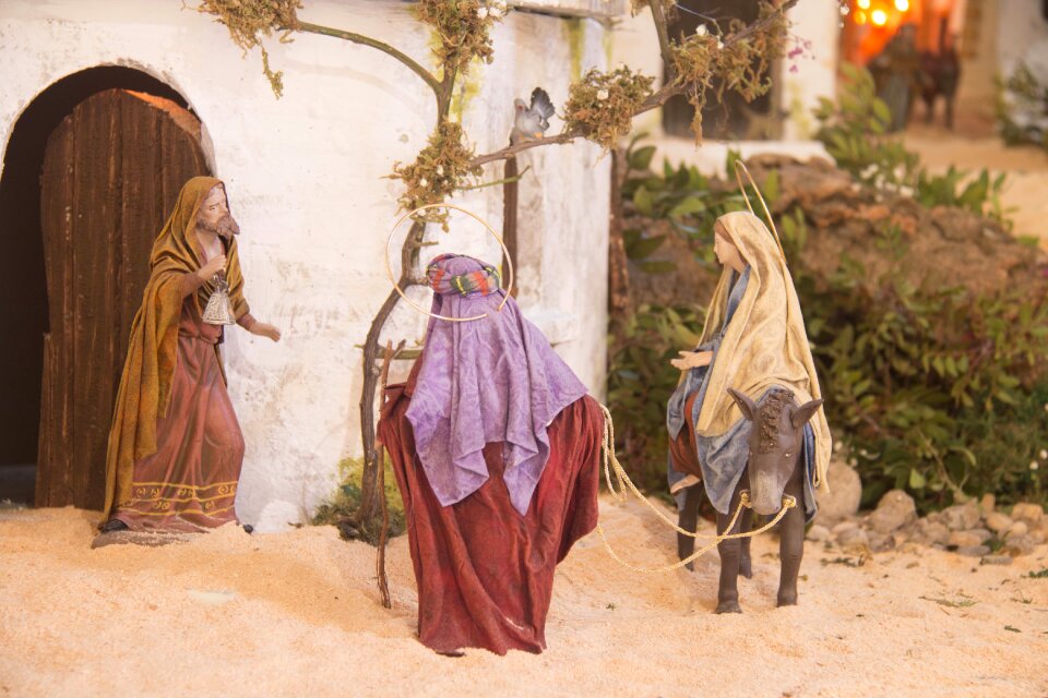 Art women religious