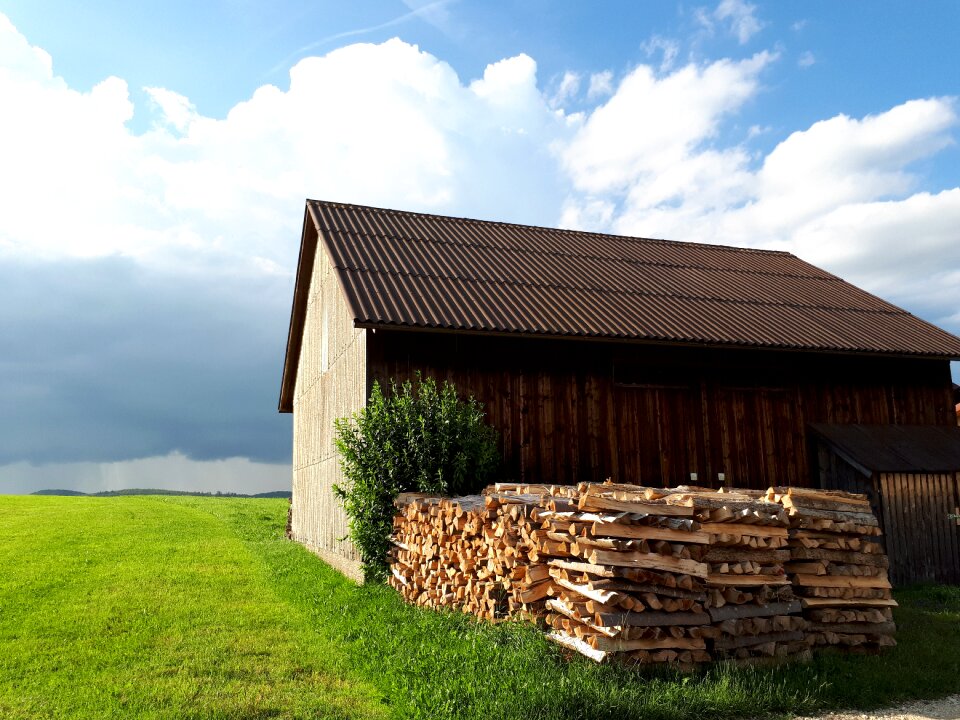 Wood outdoor cabin