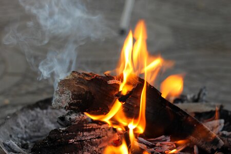 Bonfire campfire hot