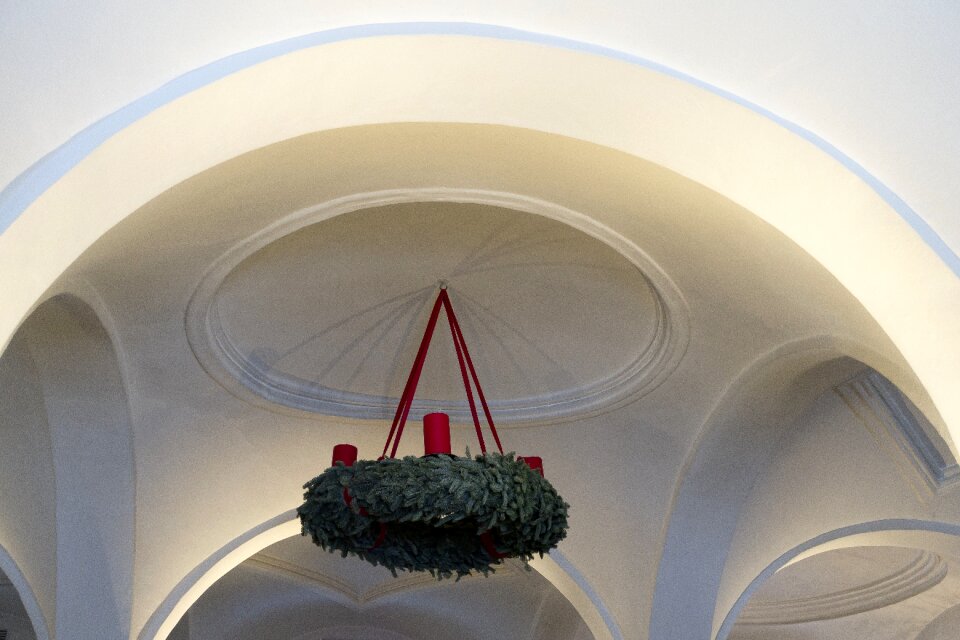 Candle stucco ceiling vault