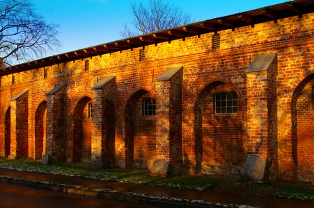 Travel arch stone