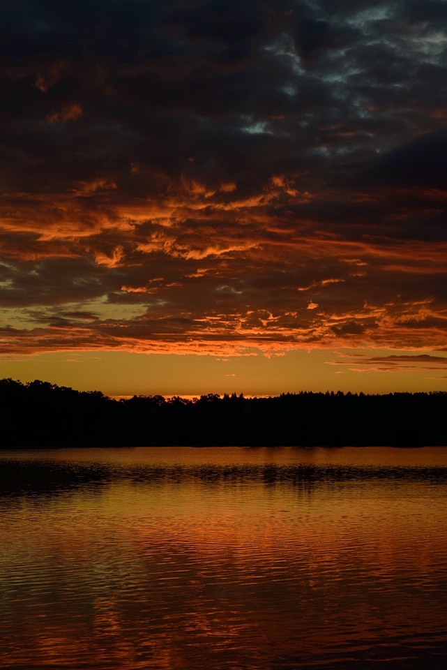 Reflection clouds pond