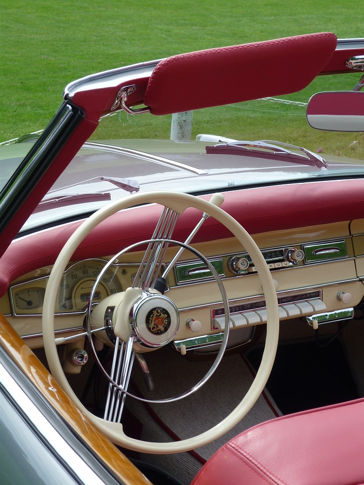 Interior oldtimer dashboard