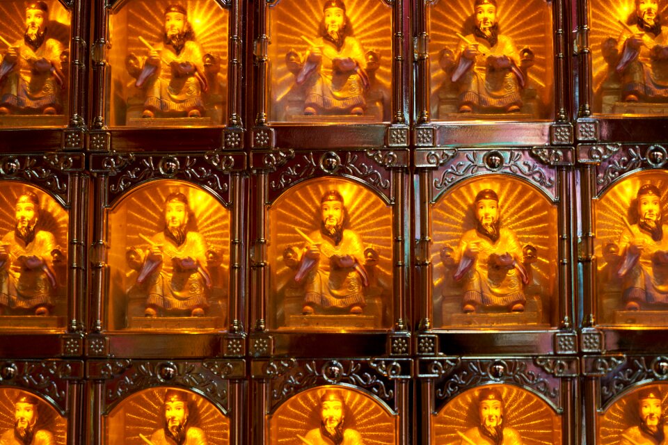 Traditional buddhist buddha