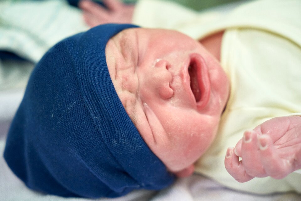 Mom newborn beautiful