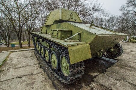 Weapons trunk park tank