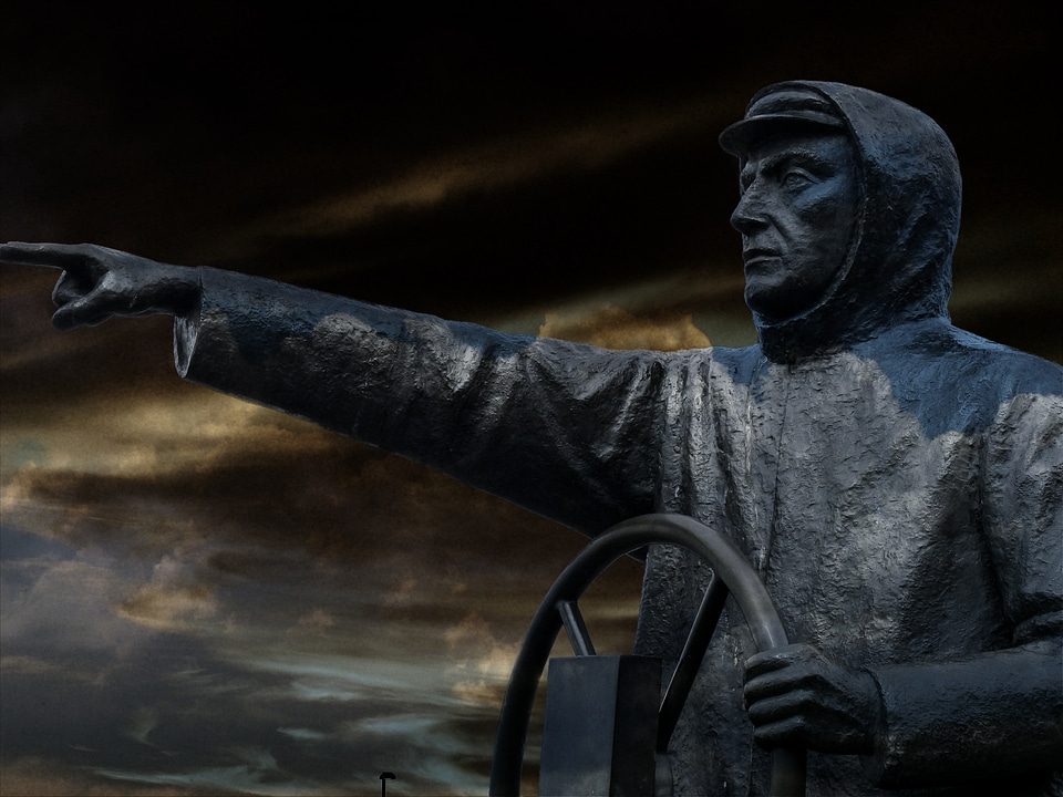 Statue metal memories