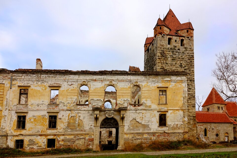 Castle ruins tower historically