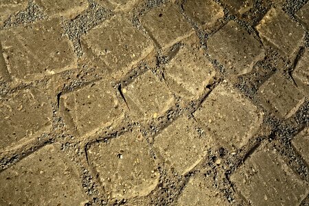 Wall embankment solid