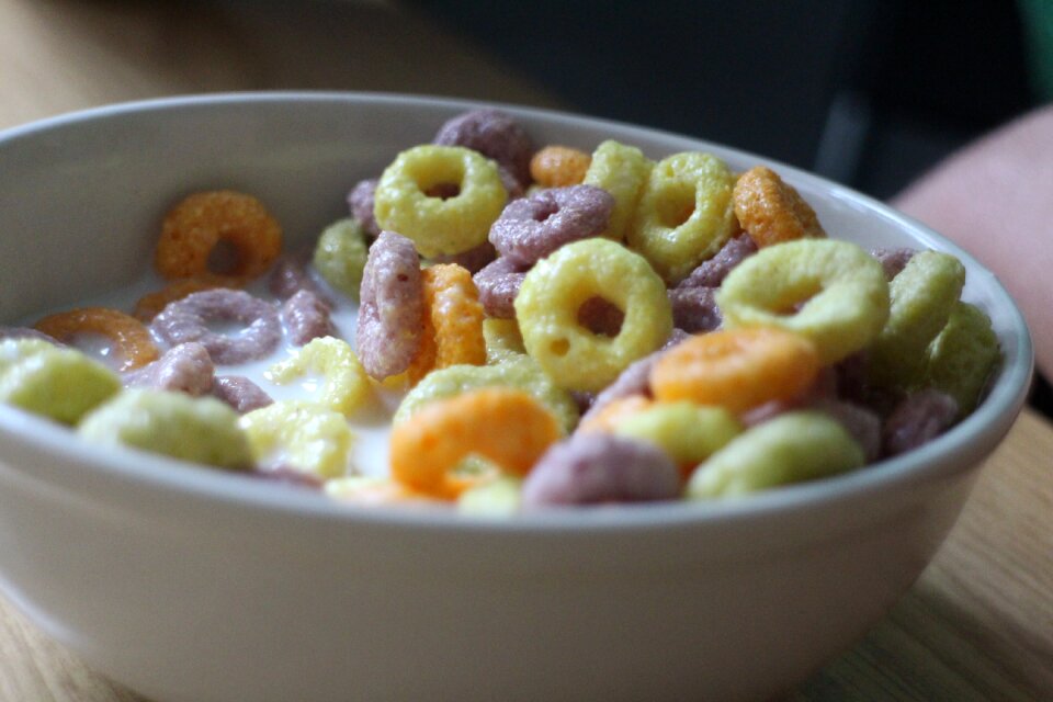 Breakfast court muesli