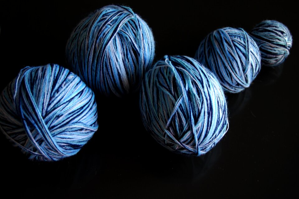 Balls spheres blue