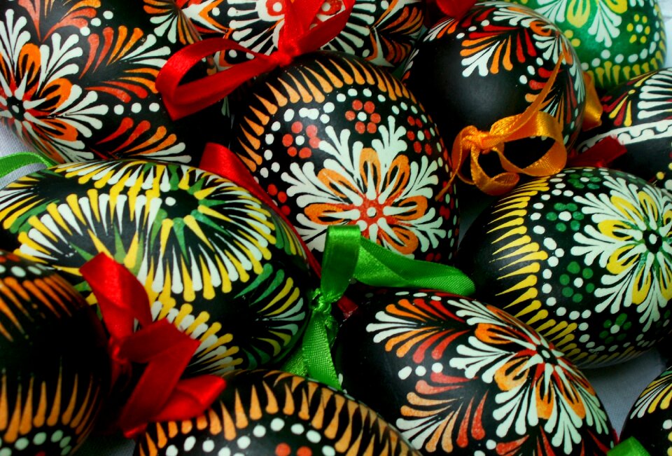The art of handcrafted multicolored