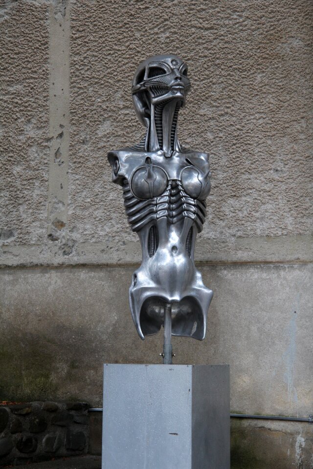 Hr giger museum alien