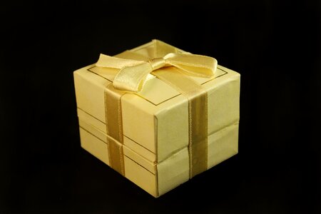 Cardboard container cube