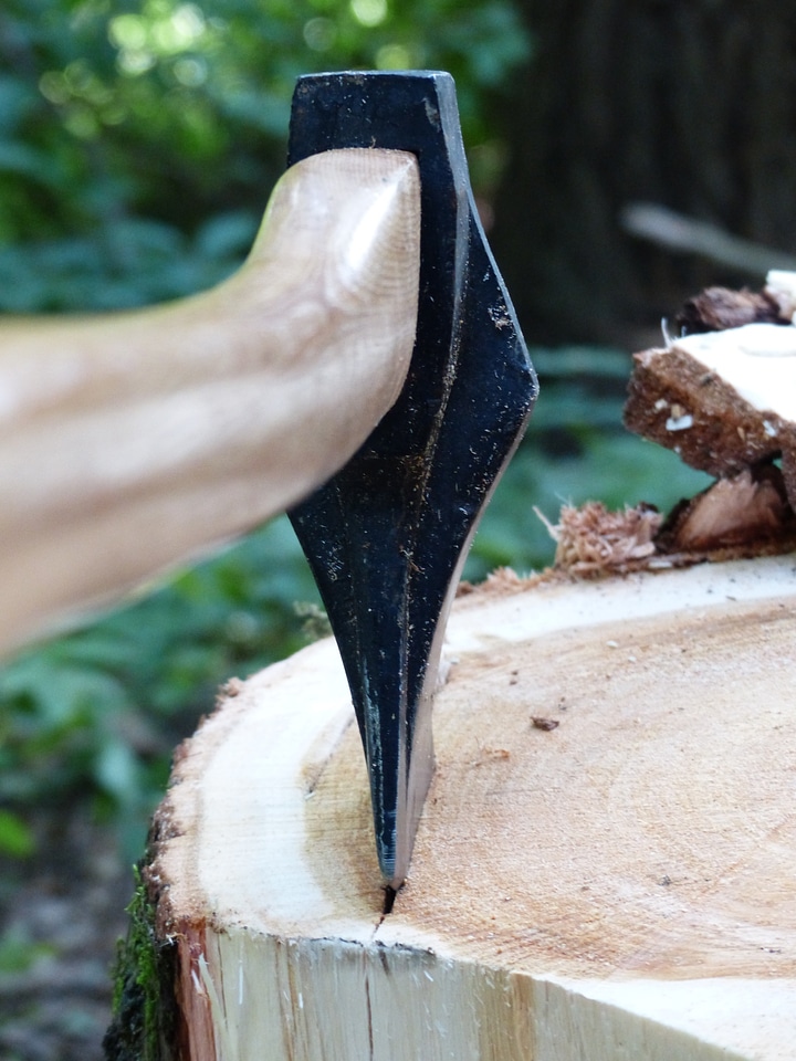 Wood chop make wood log