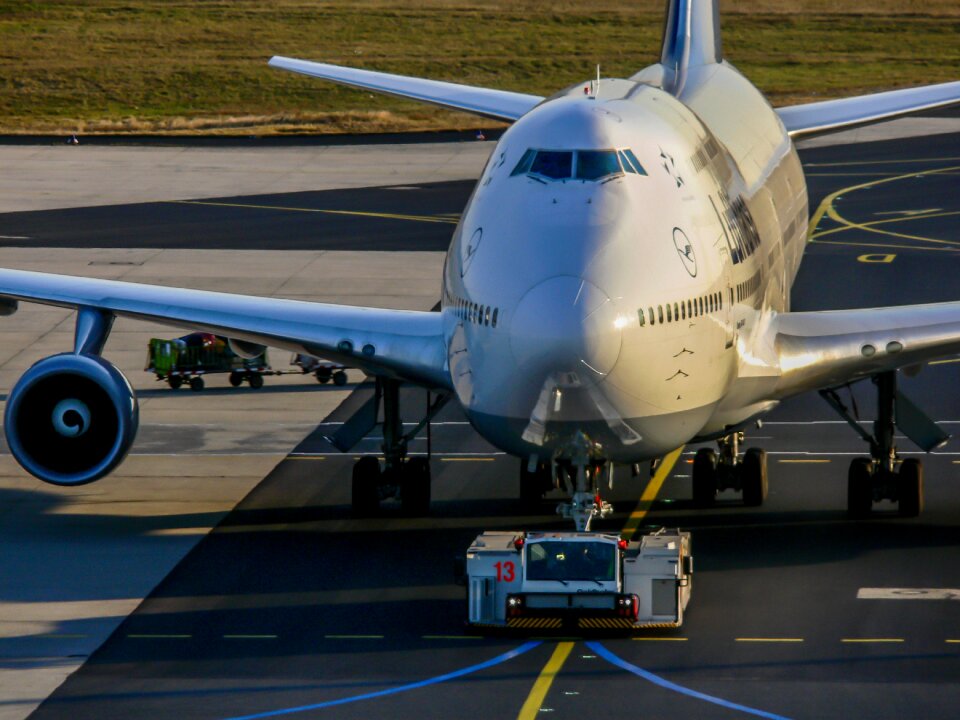 Aircraft fuselage runway jet