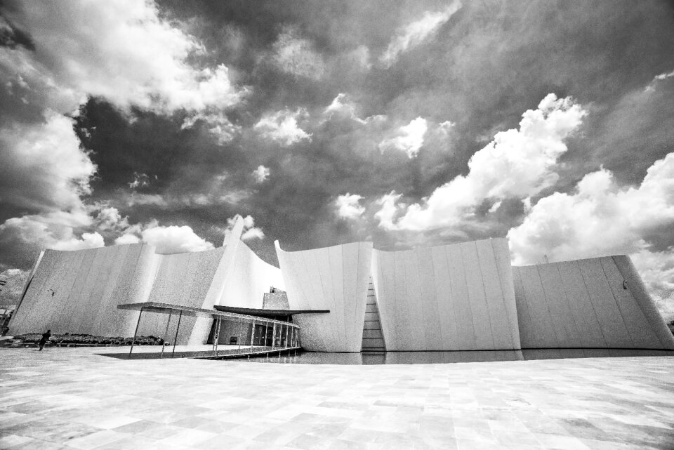 Building modern architecture