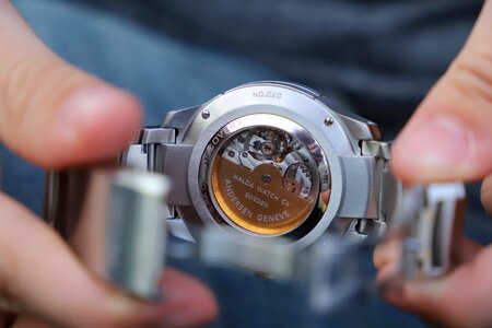 Watch clockwork wristwatch