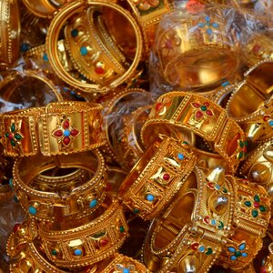 Wealth desktop background bracelet