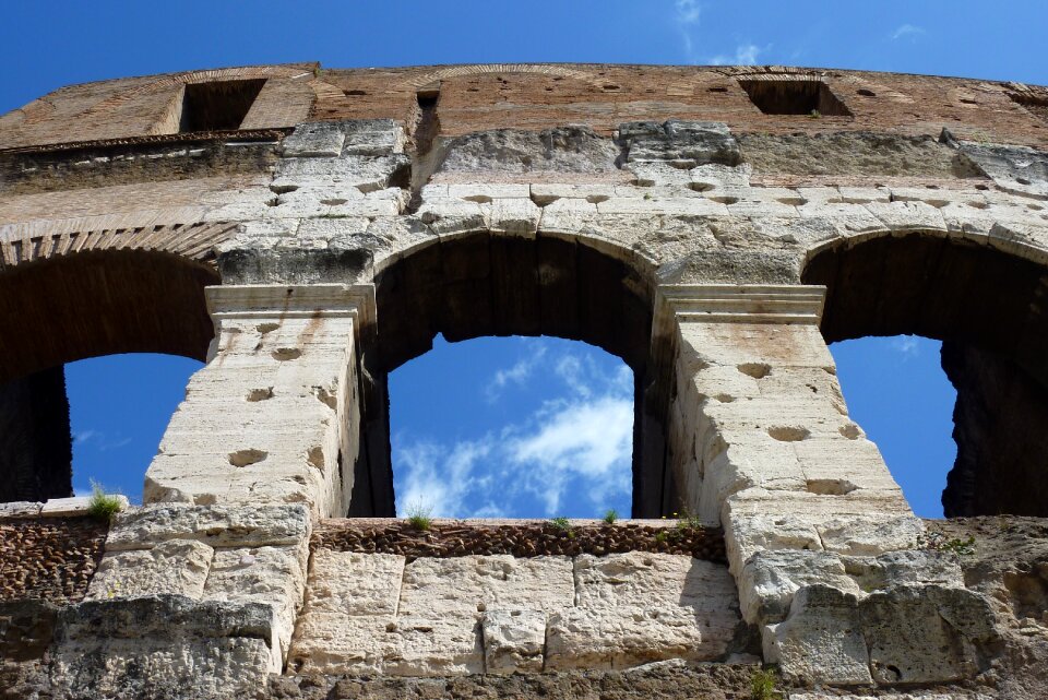 Monumental power architecture