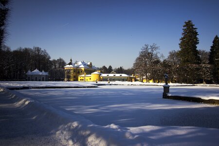 Horizontal frozen schloss hellbrunn