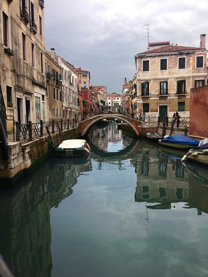 Travel architecture water