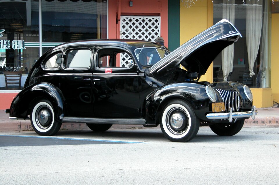 Transportation system automotive public show