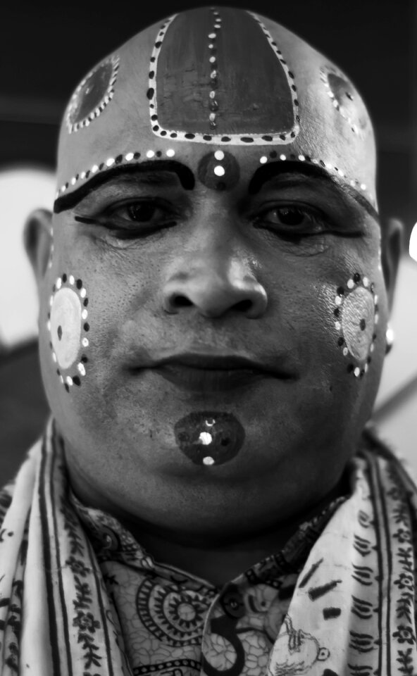 Man veil facial expression