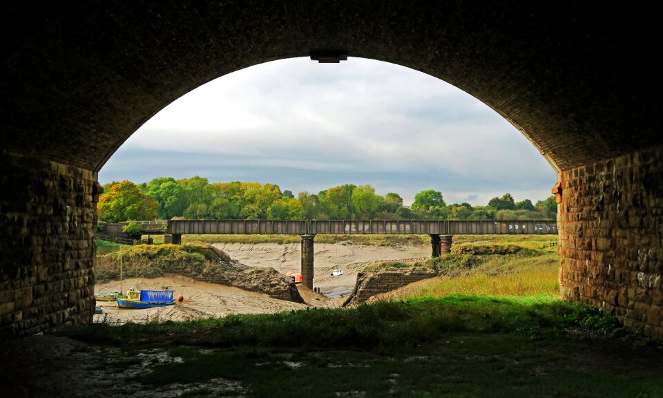 Arch bridge dry river bed