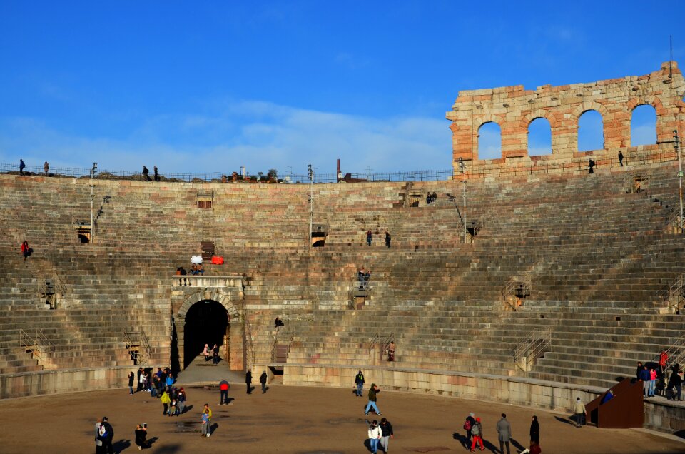 Verona monument italy photo