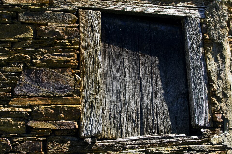 Abandoned unclean architecture