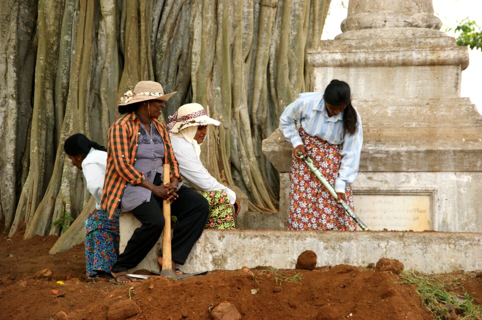 Woman man sri lanka
