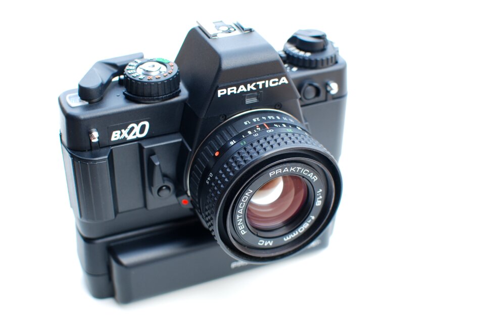 Shutter aperture equipment