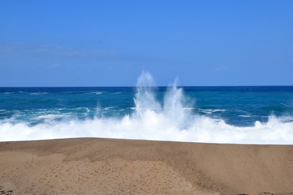 Sea wave nature
