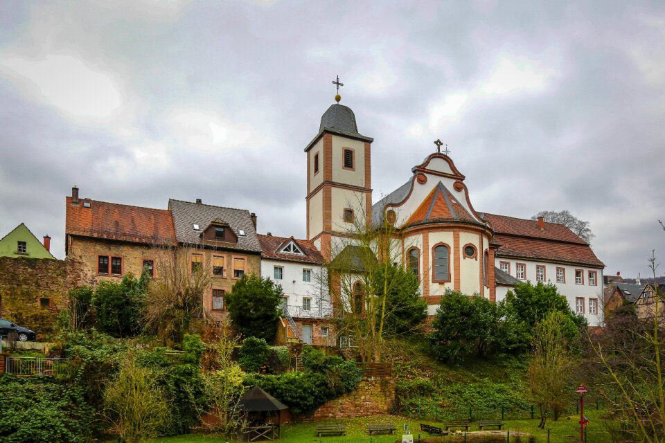 Church four-castle town religion