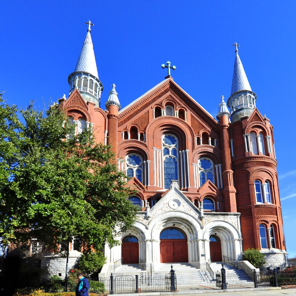 Cathedral travel exterior