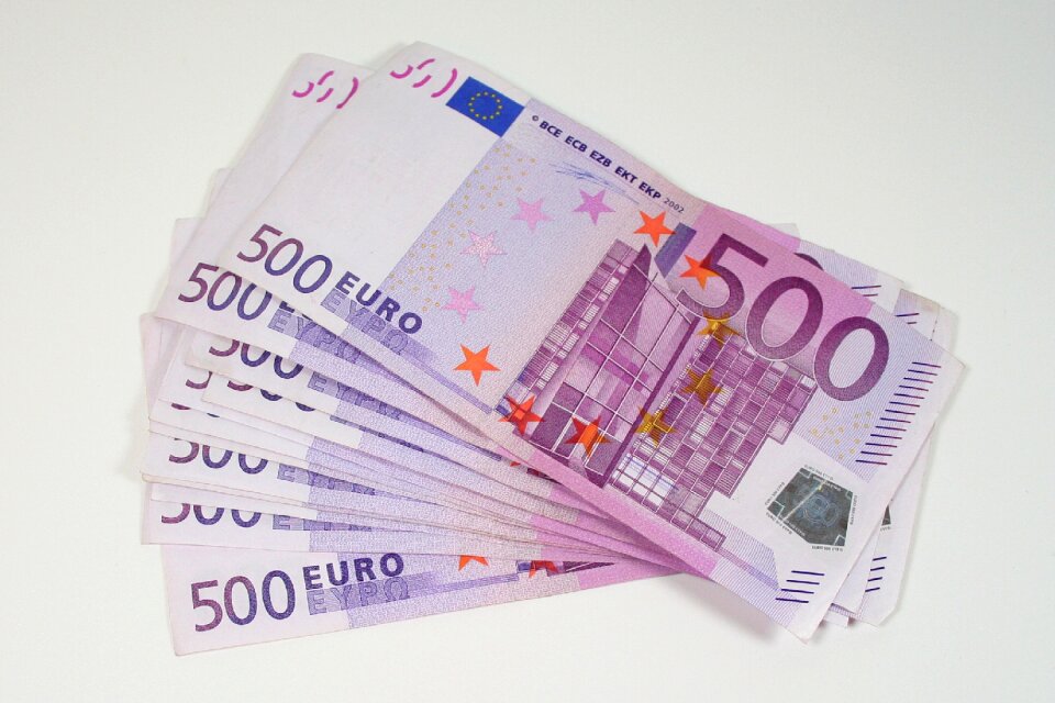 Savings paper money
