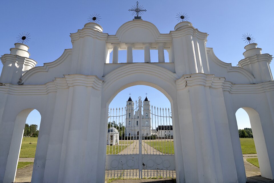 Basilica of the assumption architecture church