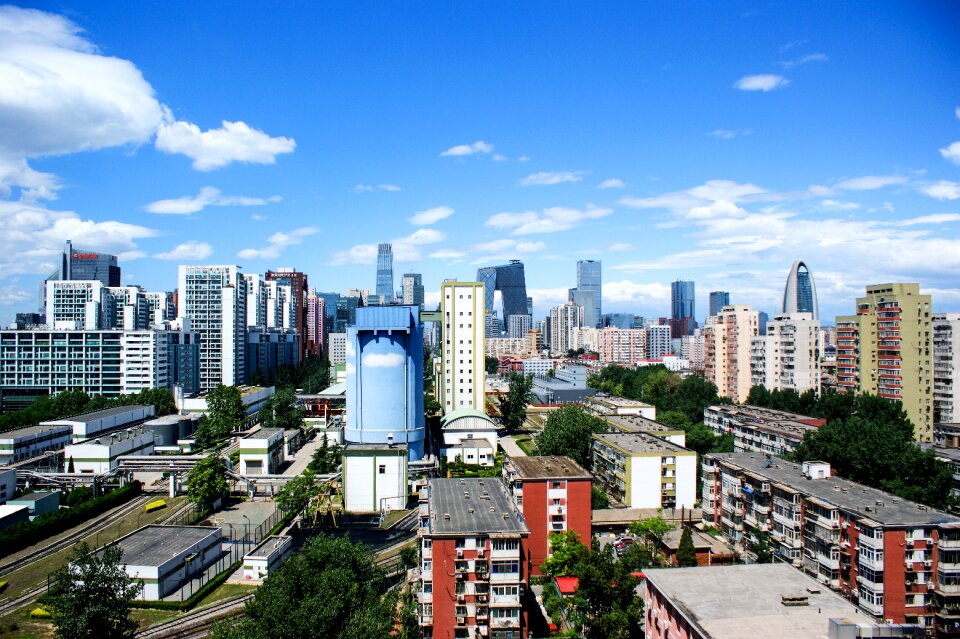 Skyline architecture