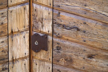 Wood lock closed