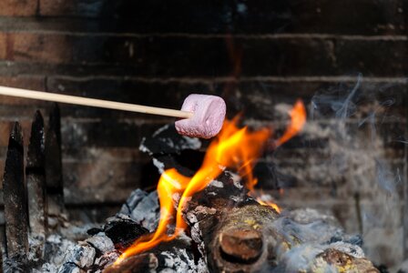 Burn smoke marshmallow