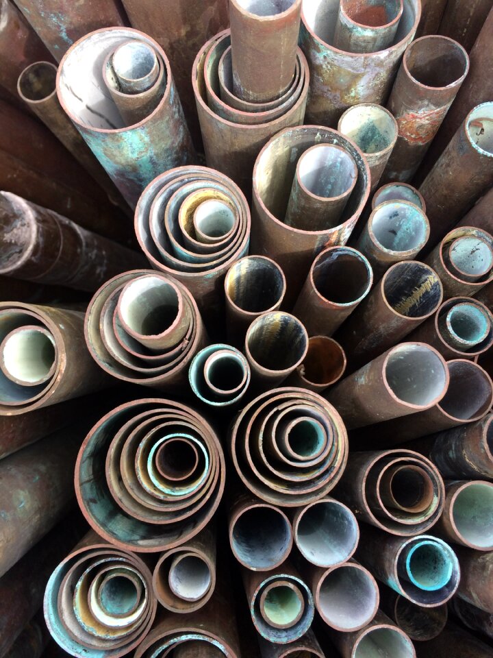 Pipe ends concentric circles
