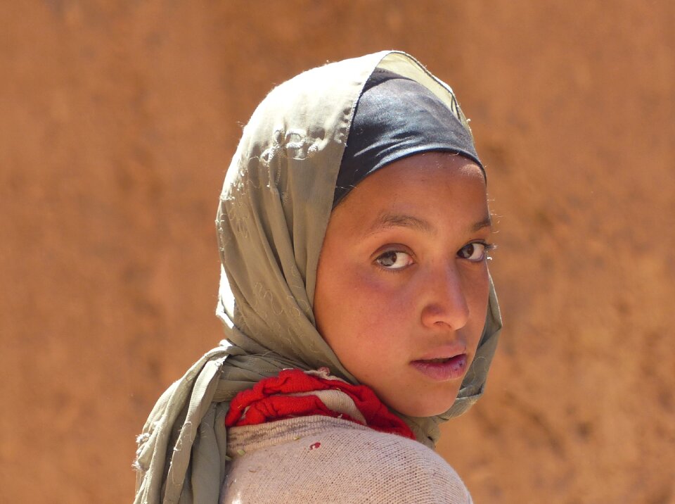 Headscarf girl facial expression
