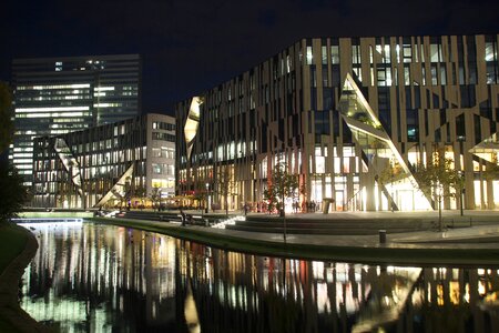Reflection building düsseldorf
