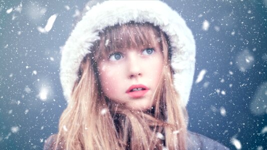 Frost christmas girl