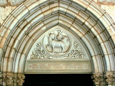 Spell latin religion